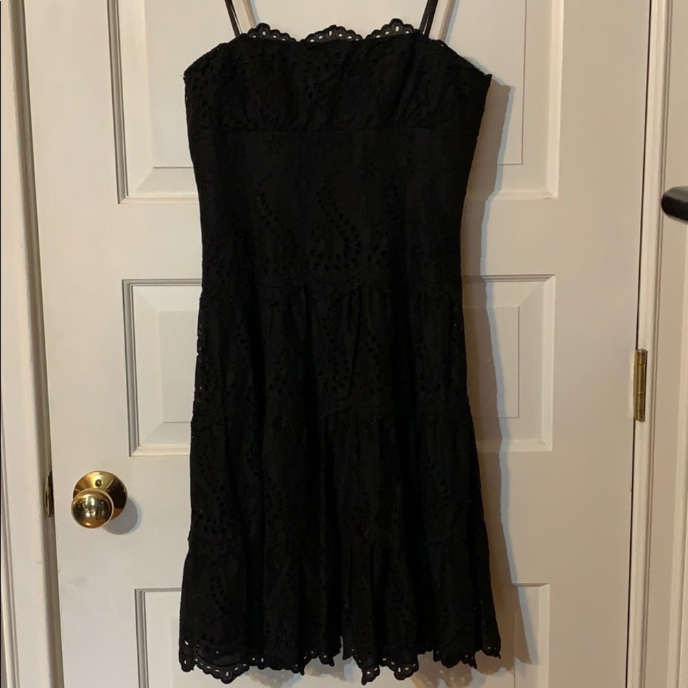 BCBG MAXAZRIA strapless knee-length size 6petite